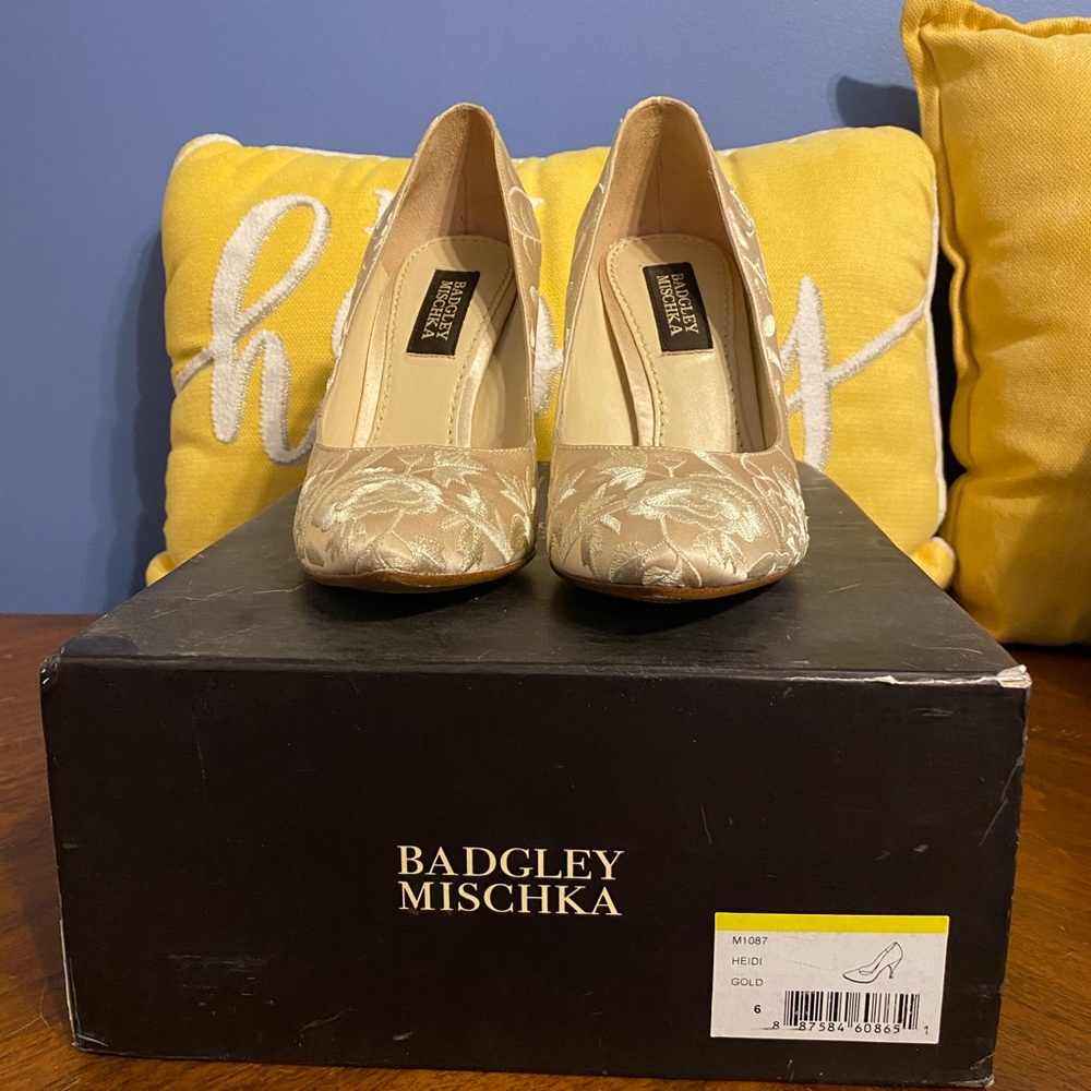 Badgeley Mischka shoes